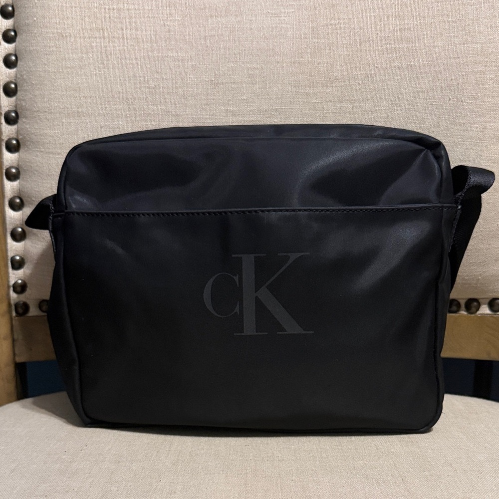 Calvin Klein Black Nylon Shoulder Bag